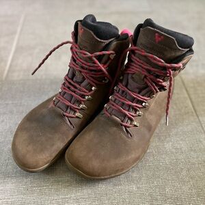 New without tags Vivobarefoot Tracker II FG women’s hiking boots